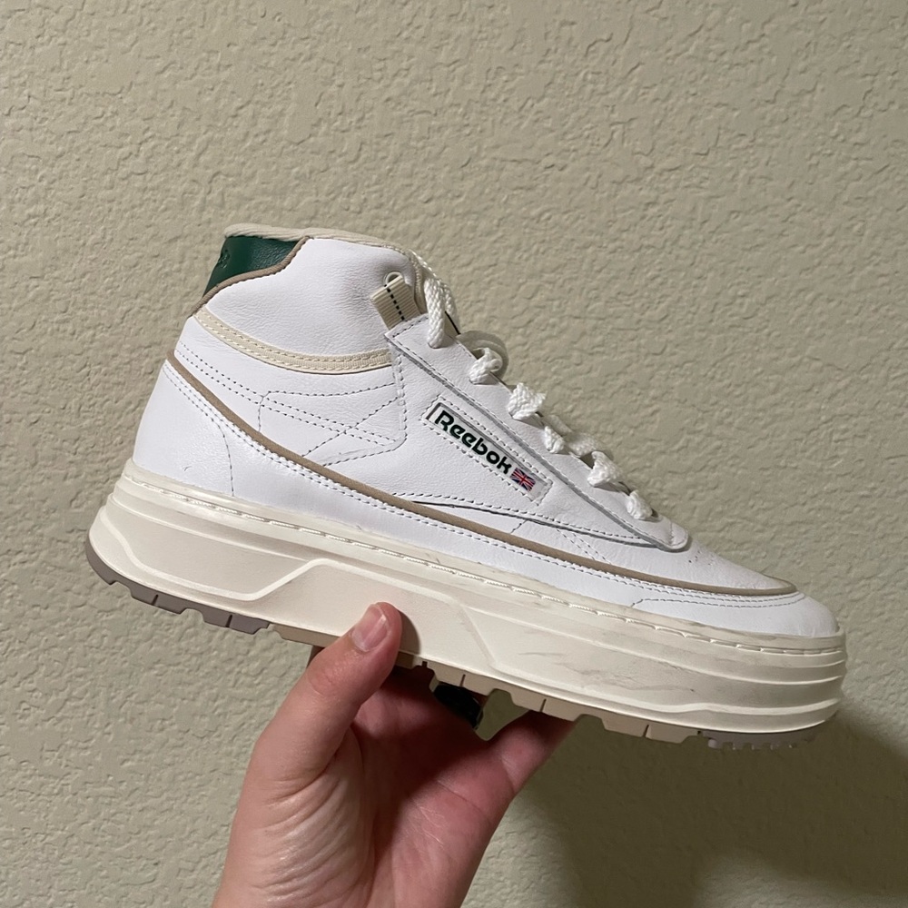 Reebok White and Green High-Top Sneakers🔥
